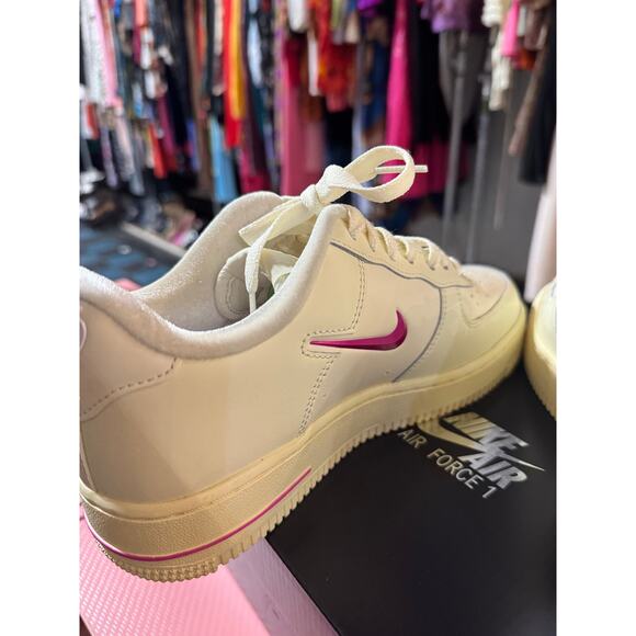 Nike Women's Air Force 1 '07 SE 'Dance Playful Pink' Size Ladies 7.5 - Picture 6 of 6